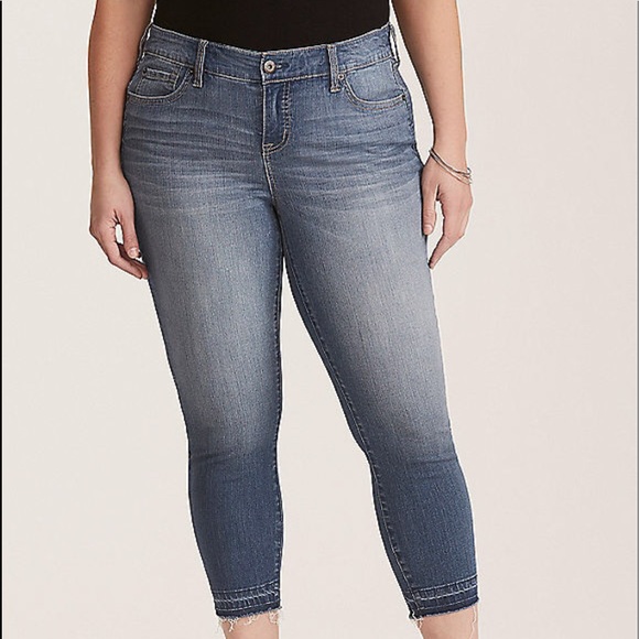 torrid Denim - NWT Torrid size 20 skinny crop premium jeans